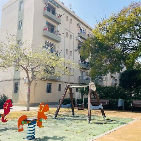 Cozy 2-Bedroom Serviced Apartment With Netflix Sagunto Exterior foto