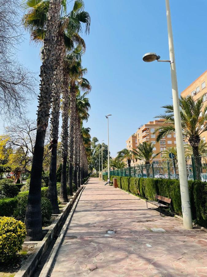 Cozy 2-Bedroom Serviced Apartment With Netflix Sagunto Exterior foto